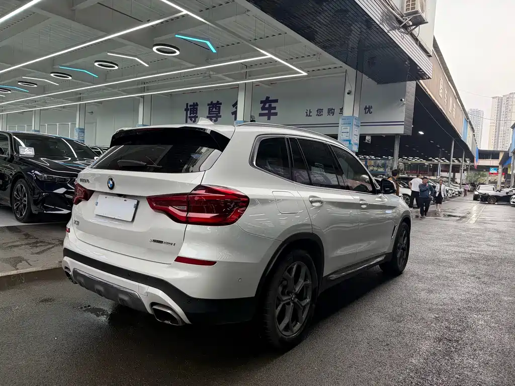 BMW X3 2021 — фото 21