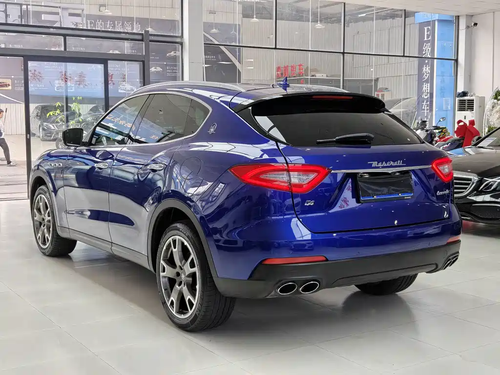 Maserati Levante 2018 — фото 5