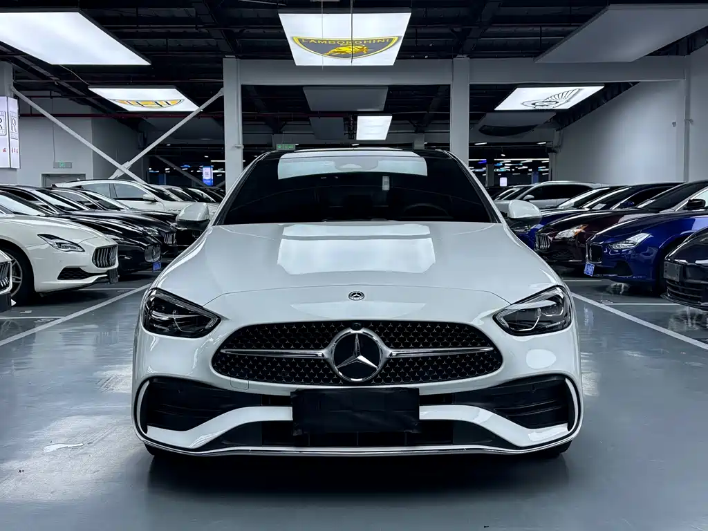 Mercedes-Benz C-Class 2023 — фото 2