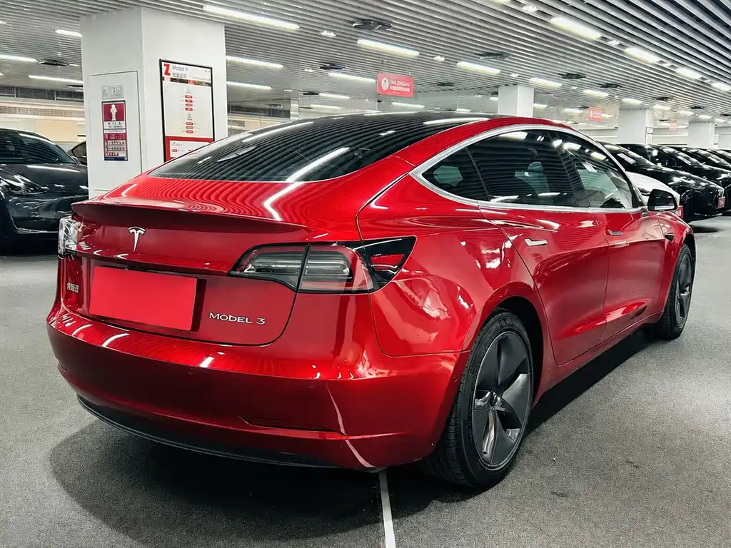 Tesla Model 3 2021 — фото 4