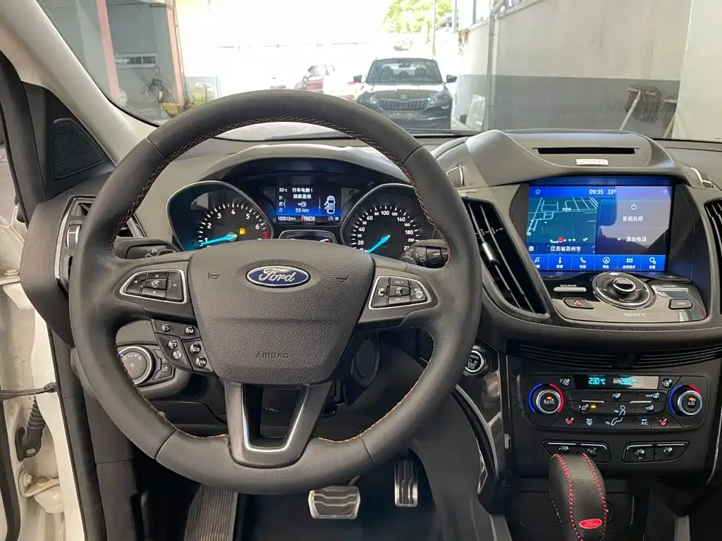 Ford Kuga 2016 — фото 12