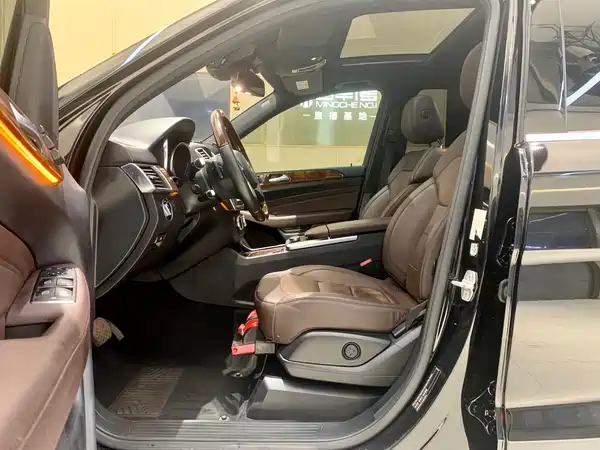 Mercedes-Benz M-Class 2014