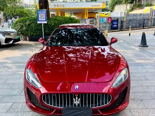 Maserati Granturismo 2015