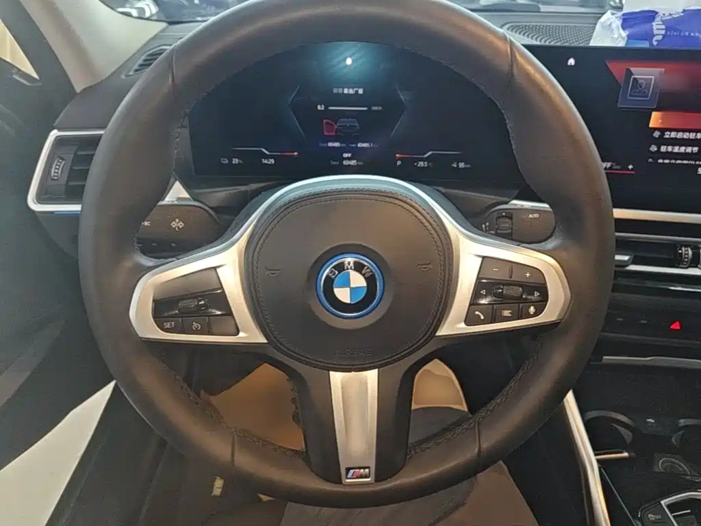 BMW i3 2023 — фото 11