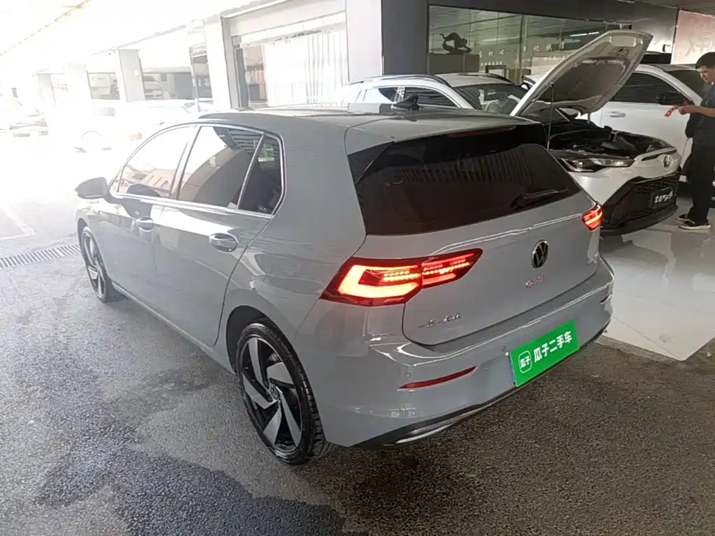 Volkswagen Golf 2023