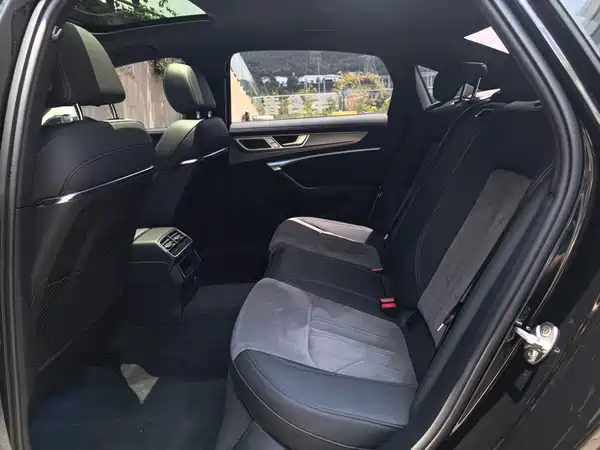 Audi A6L 2023