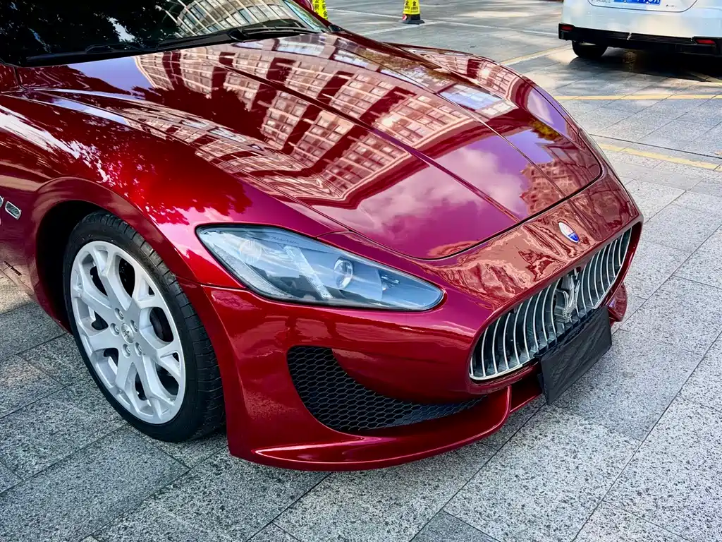 Maserati Granturismo 2015 — фото 10