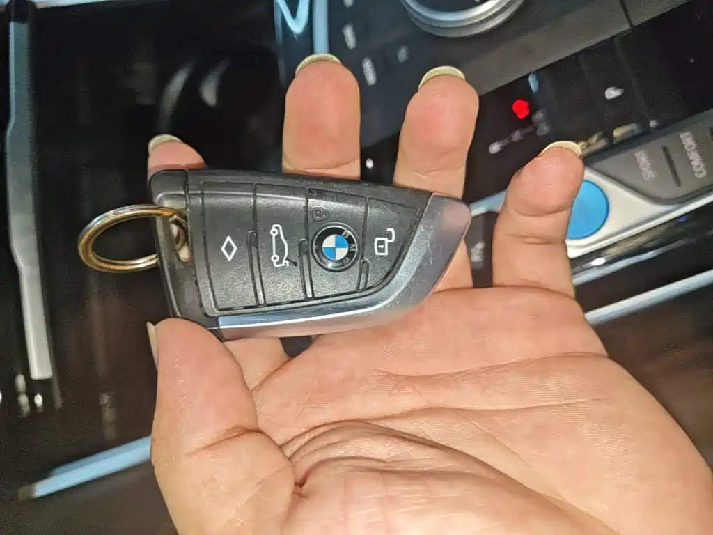 BMW i3 2023 — фото 9