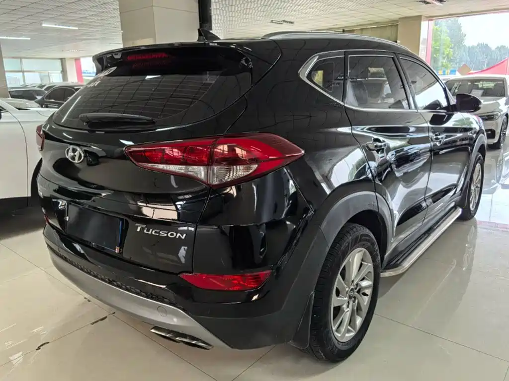 Hyundai Tucson 2017 — фото 21