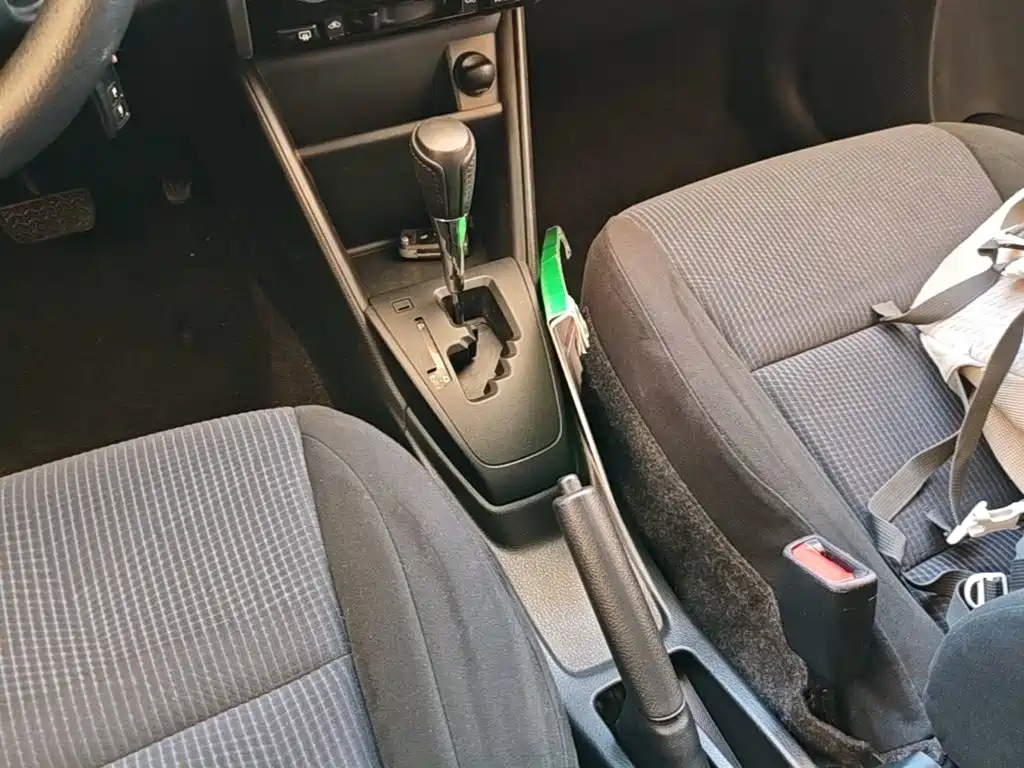 Toyota Yaris L 2017 — фото 14