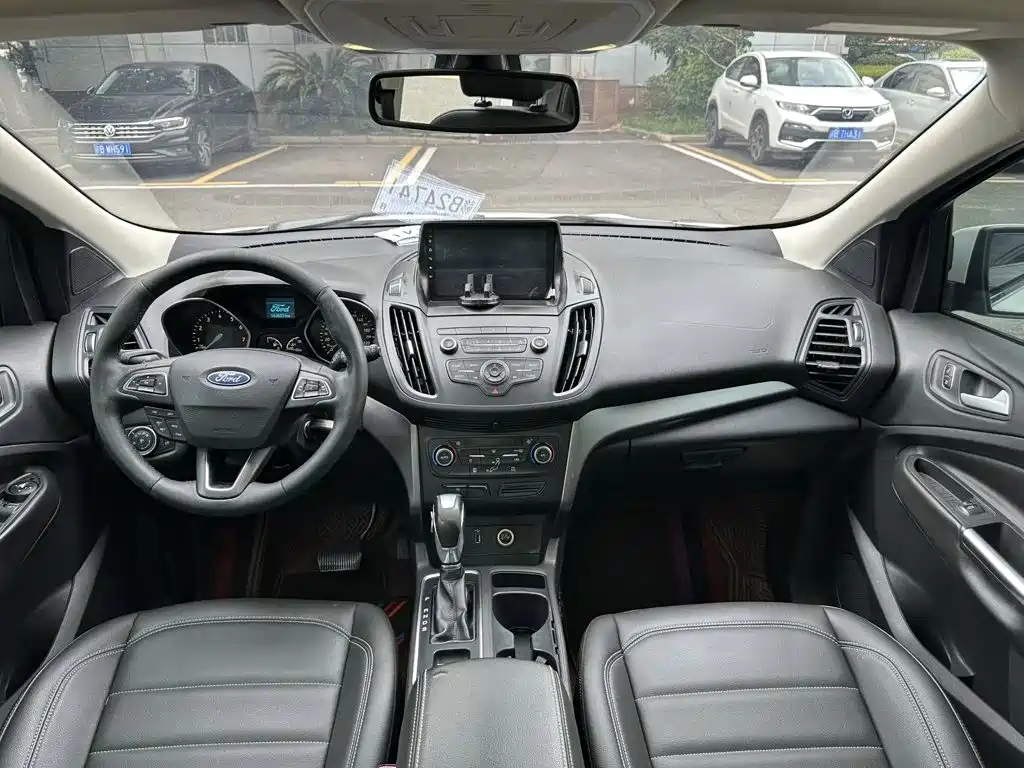 Ford Kuga 2018 — фото 13
