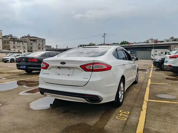 Ford Mondeo 2014