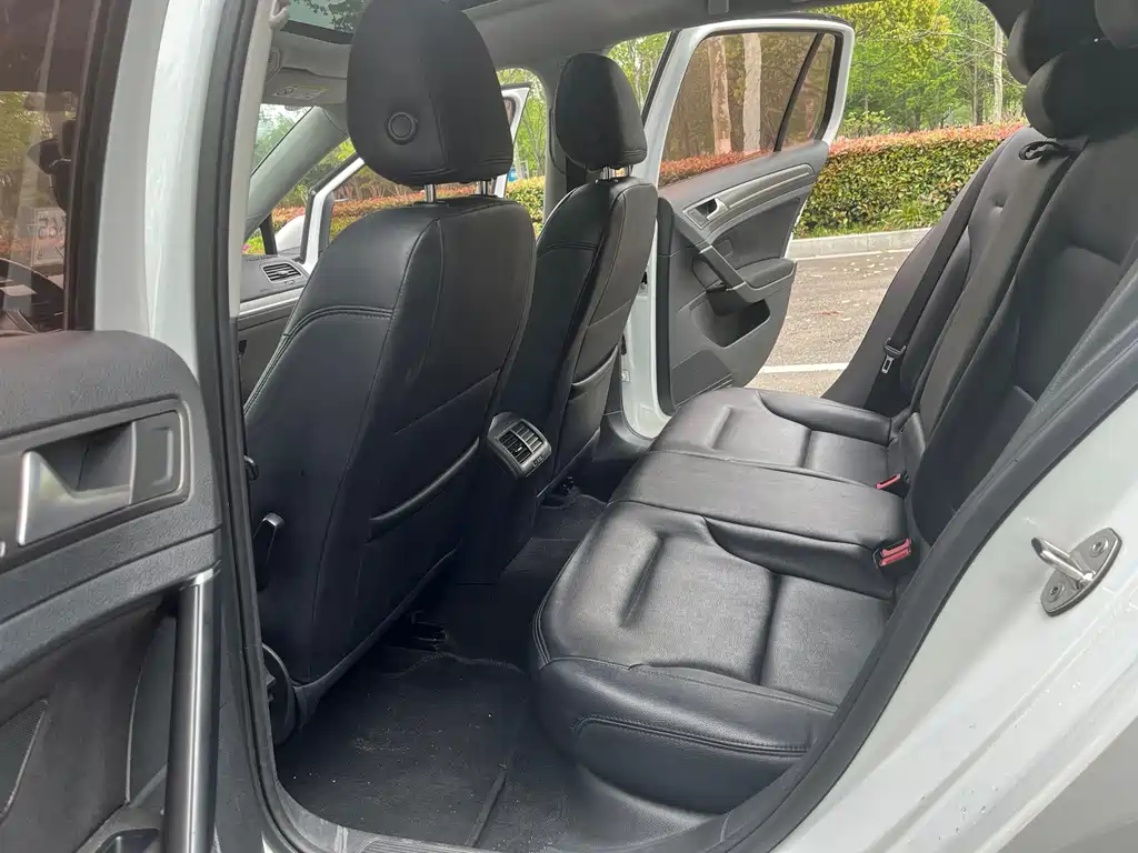 Volkswagen Golf 2016