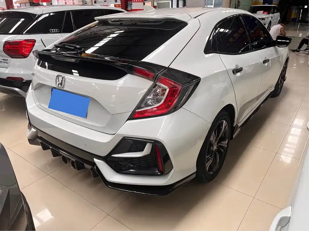 Honda Civic 2021 — фото 10