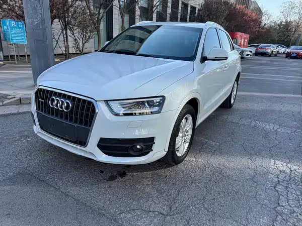 Audi Q3 2015
