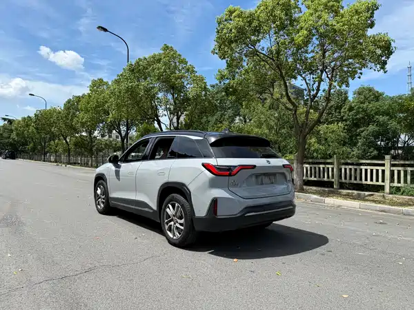 NIO ES6 2020