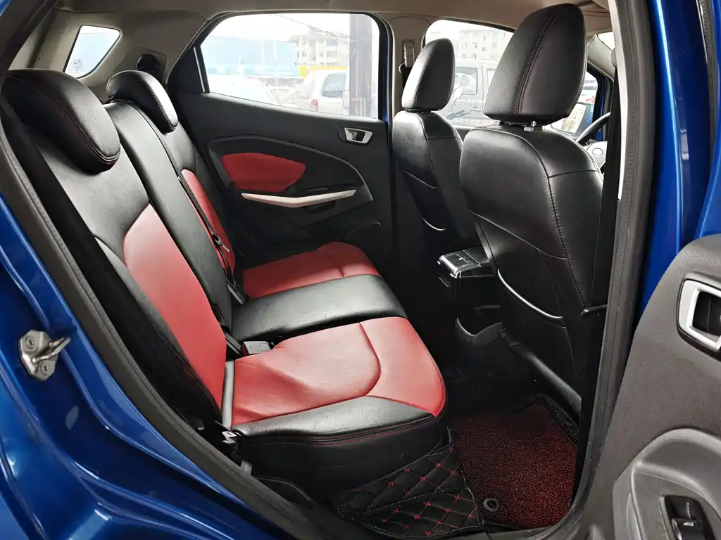 Ford Ecosport 2013 — фото 11