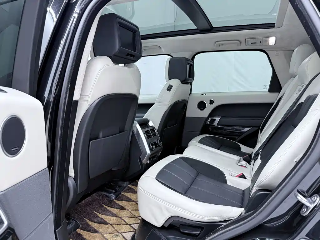 Land Rover Range Rover Sport 2022 — фото 10
