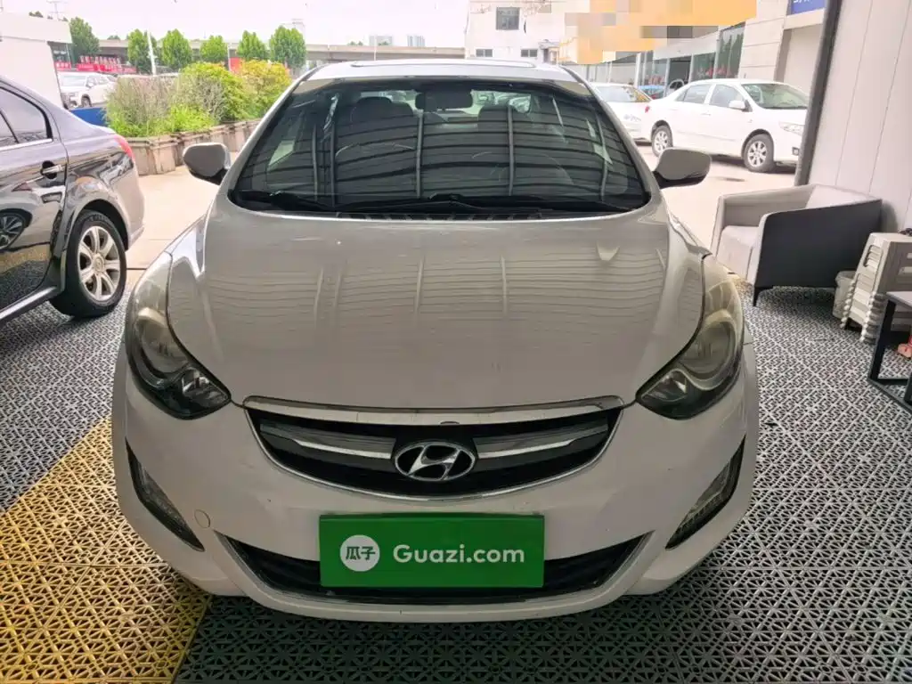 Hyundai Elantra 2015