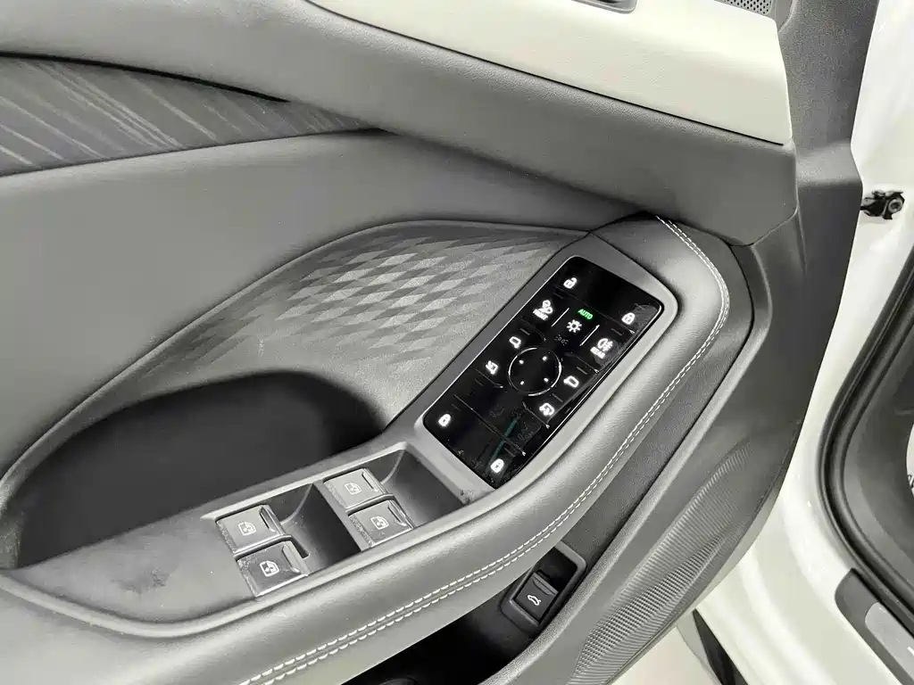 Audi A5L 2025 — фото 12