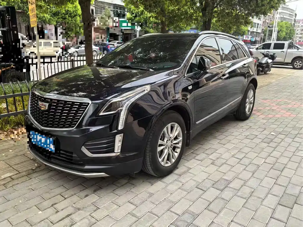Cadillac XT5 2022 — фото 1