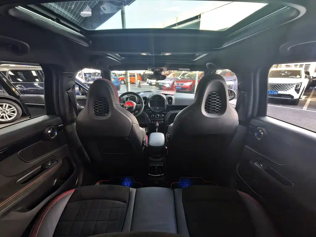 MINI JCW COUNTRYMAN 2019 — фото 21