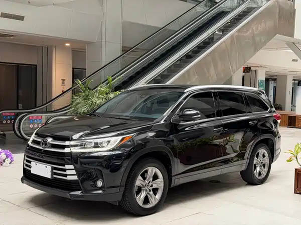 Toyota Highlander 2019