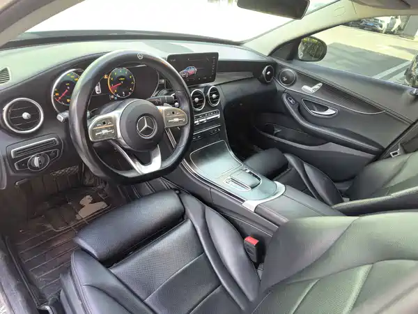Mercedes-Benz C-Class 2021
