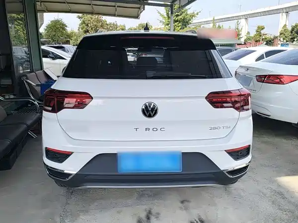 Volkswagen T-Roc 2023