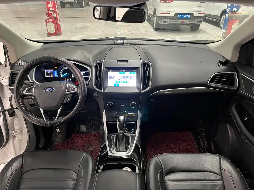 Ford Edge 2016 — фото 10