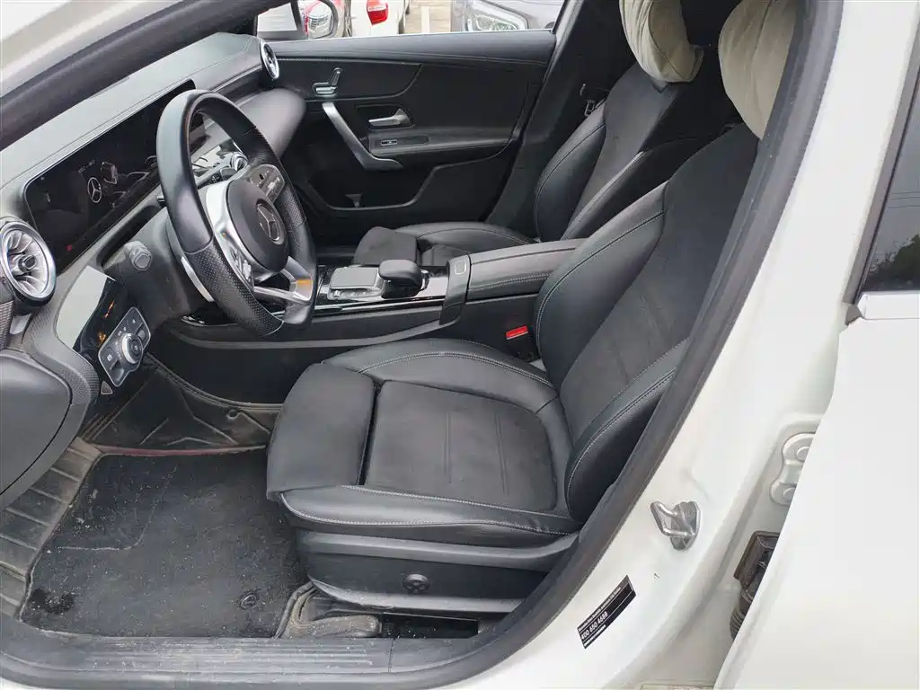 Mercedes-Benz A-Class 2023 — фото 8