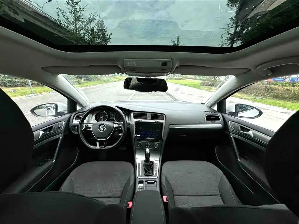 Volkswagen Golf 2014