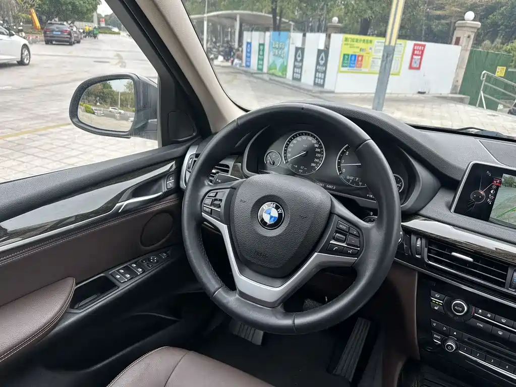 BMW X5 2016 — фото 12