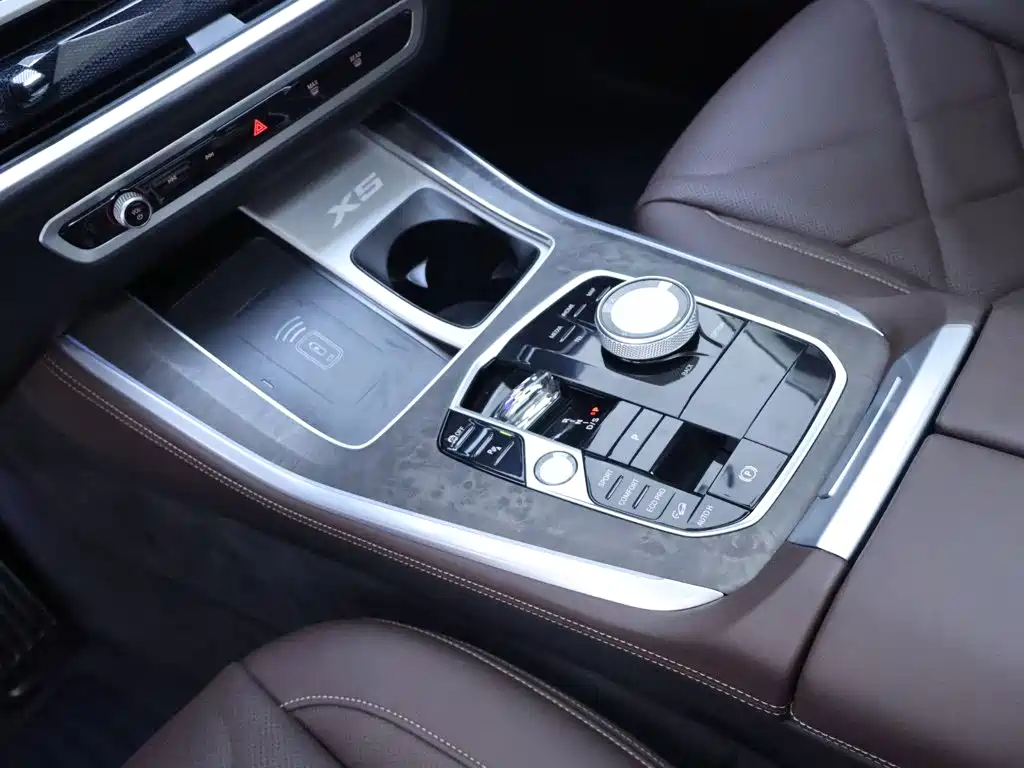 BMW X5 2024 — фото 12