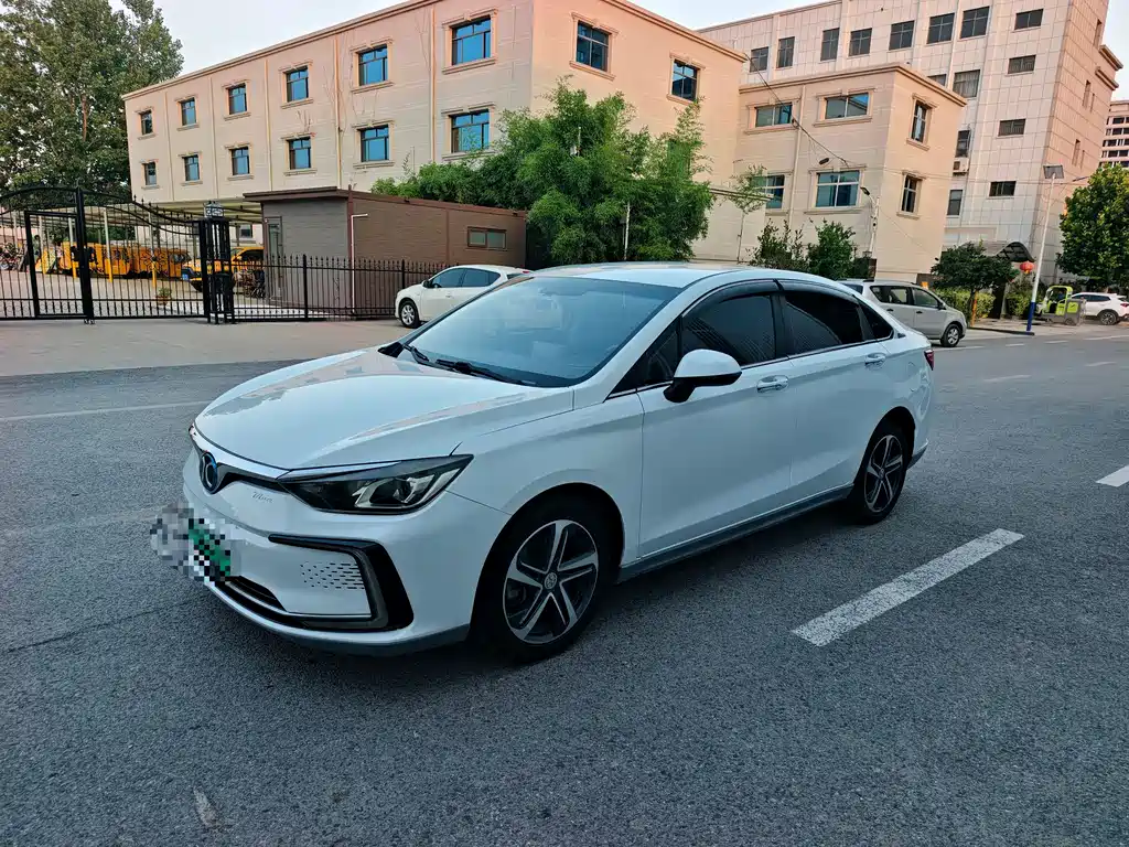 BAIC EU5 2019