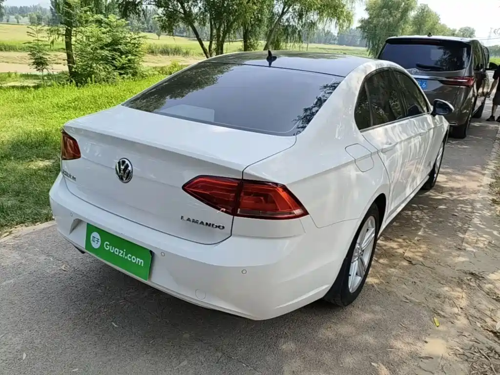 Volkswagen Lamando 2015
