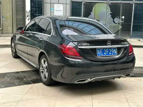 Mercedes-Benz C-Class 2021