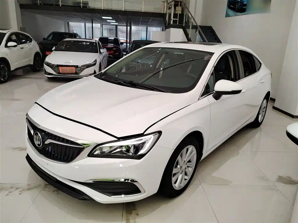 Buick Verano 2018 — фото 2