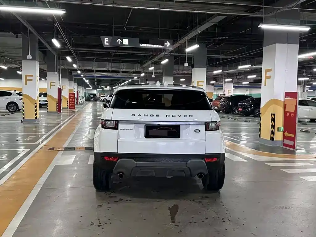 Land Rover Range Rover Evoque 2018 — фото 8