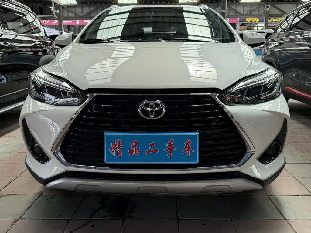 Toyota Yaris L 2022