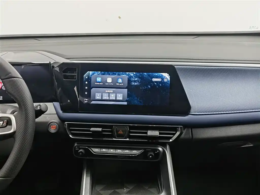 GAC Motor Trumpchi GS3 2024 — фото 12