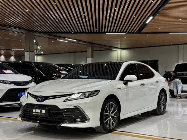 Toyota Camry 2022