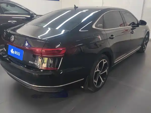 Volkswagen Passat 2024