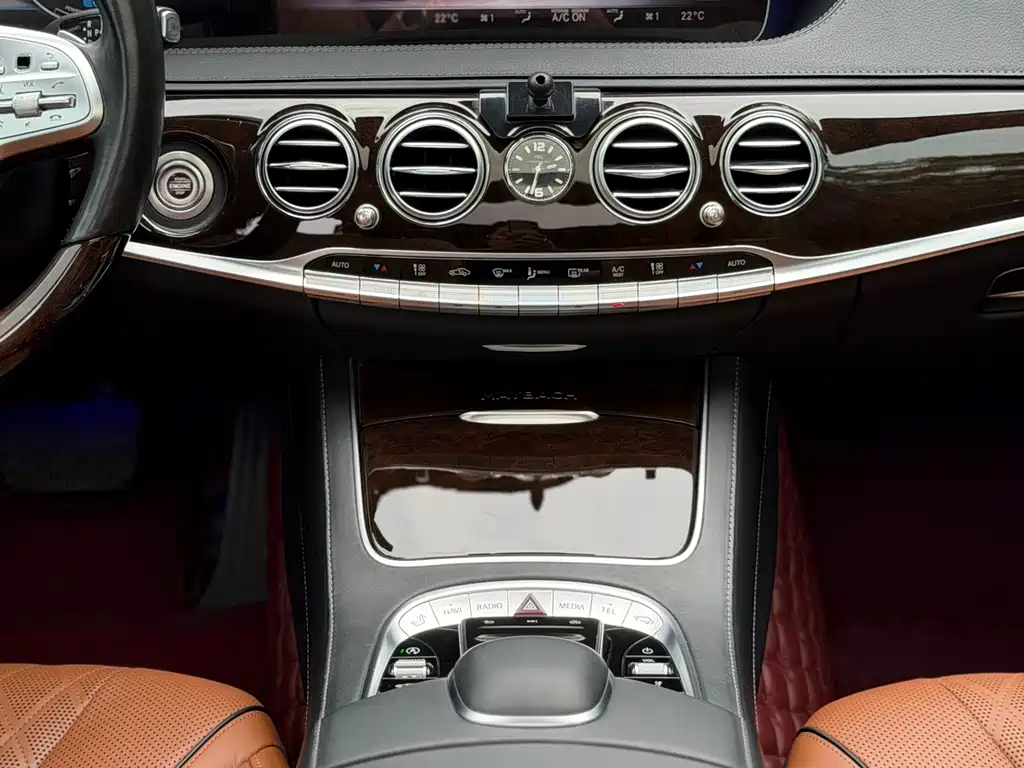Mercedes-Benz Maybach S-Class 2020 — фото 13