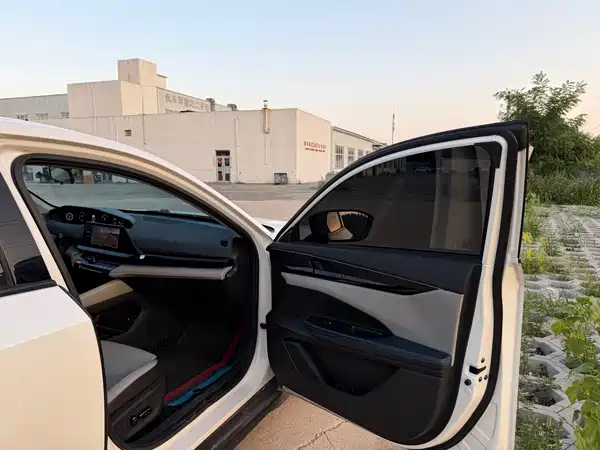 Changan UNI-V Smart Electric Idd 2023