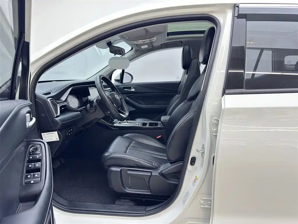 GAC Motor Trumpchi GS4 2023 — фото 13