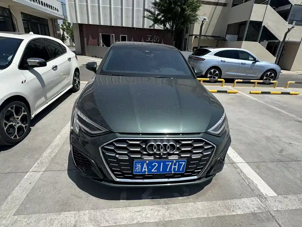 Audi A3 2022 — фото 2