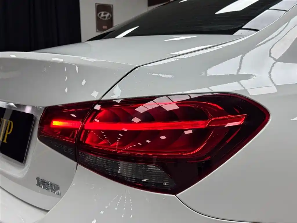 Mercedes-Benz A-Class 2023 — фото 21