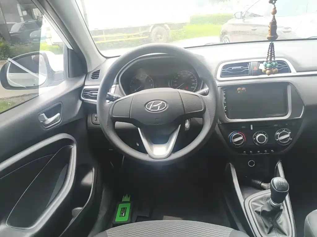 Hyundai Accent 2021 — фото 11