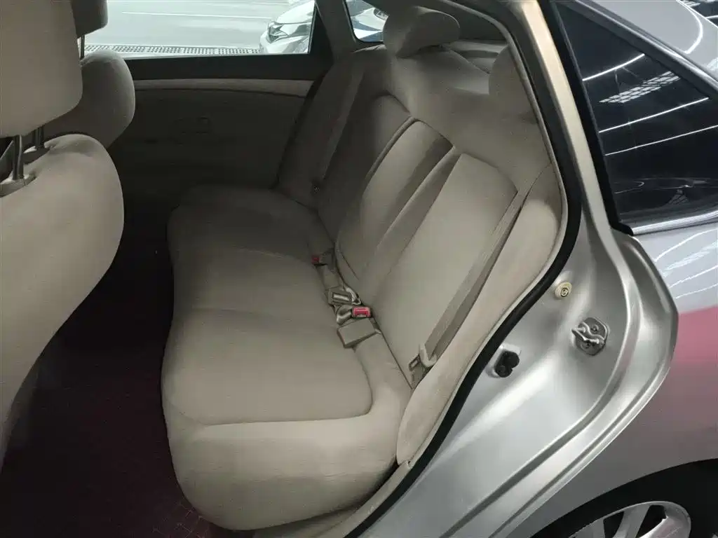 Nissan Sylphy 2015 — фото 13